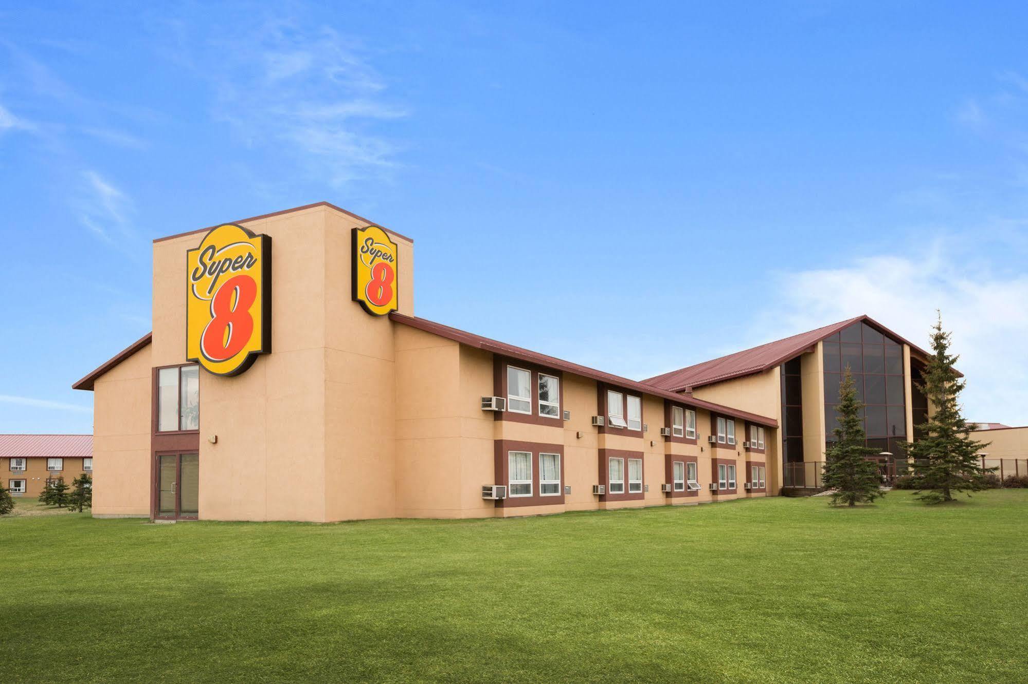 Super 8 By Wyndham Sherwood Park/Edmonton Area Exterior foto
